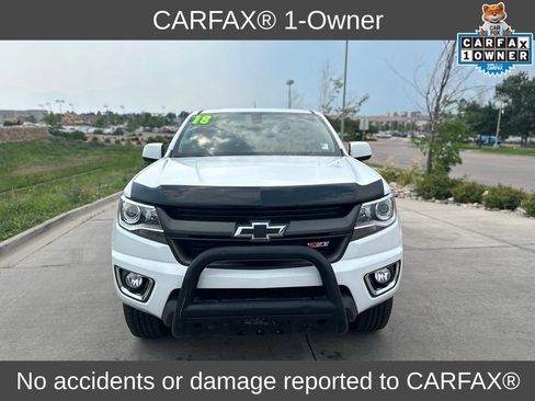 Used 2018 Chevrolet Colorado Z71 AWD/4WD image 2