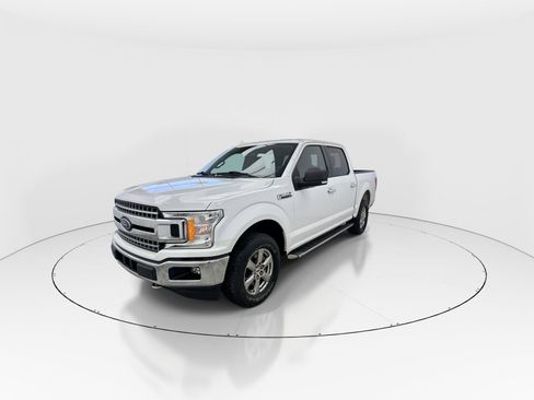 Used 2018 Ford F150 XLT w/ Equipment Group 302A Luxury AWD/4WD image 4