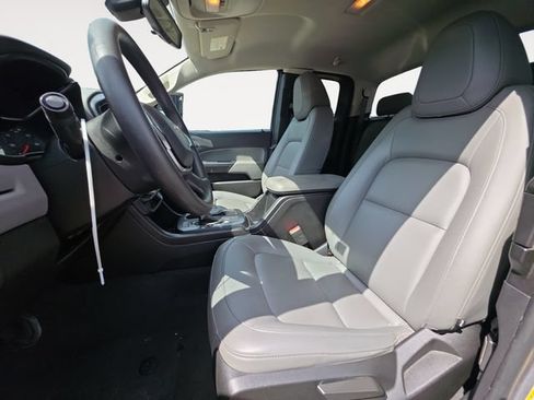Used 2022 Chevrolet Colorado W/T w/ WT Convenience Package RWD image 7