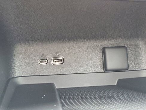 New 2026 Chevrolet Traverse High Country w/ LPO, Floor Liner Package AWD/4WD image 30