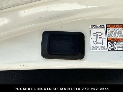 Used 2018 Toyota RAV4 Limited image 36