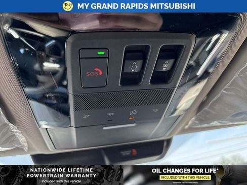 New 2026 Mitsubishi Outlander AWD image 30