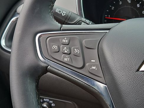 Used 2024 Chevrolet Equinox LT w/ LPO, Floor Liner Package AWD/4WD image 20