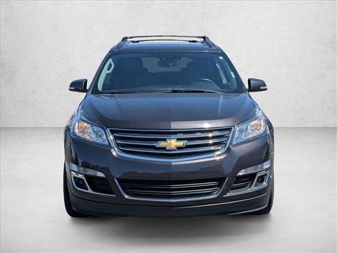 Used 2017 Chevrolet Traverse LT w/ Style and Technology Package AWD/4WD image 2