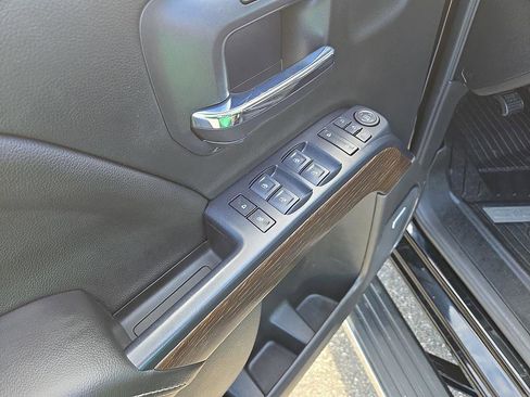 Used 2018 GMC Sierra 1500 Denali w/ Denali Ultimate Package image 10