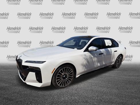 New 2026 BMW 760i xDrive w/ Executive Package AWD/4WD image 5