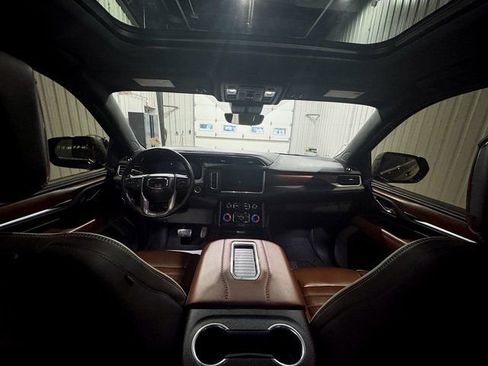 Used 2023 GMC Yukon Denali Ultimate image 19