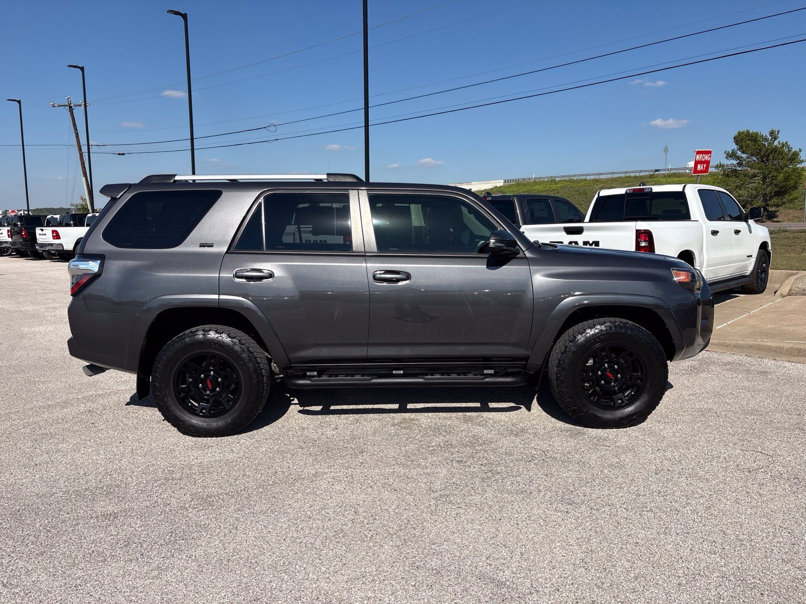 Used 2023 Toyota 4Runner SR5 Premium w/ Moonroof Package AWD/4WD image 7