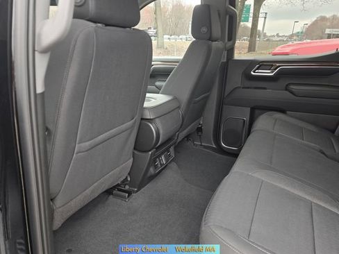 Used 2022 Chevrolet Silverado 1500 LT AWD/4WD image 15