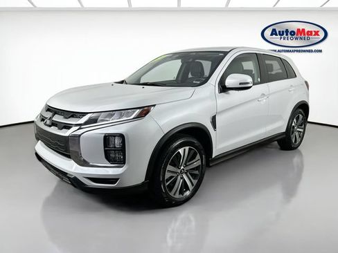 Used 2024 Mitsubishi Outlander Sport SE AWD/4WD image 4