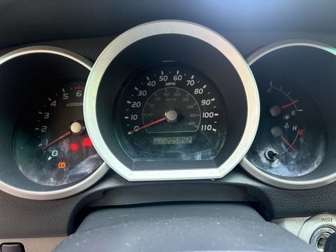 Used 2007 Toyota 4Runner SR5 RWD image 28