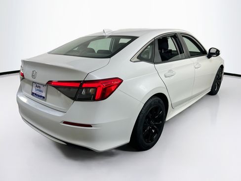 Used 2023 Honda Civic LX image 5
