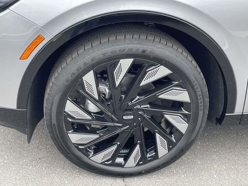 New 2026 Lincoln Nautilus Reserve w/ Jet Appearance Package AWD/4WD image 5