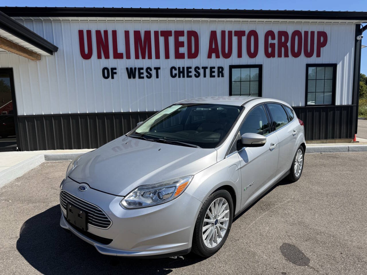 Used 2017 Ford Focus Electric Hatchback FWD image 1