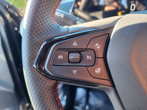 New 2026 Chevrolet Trax RS w/ Sunroof Package image 30