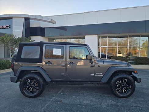 Used 2017 Jeep Wrangler Unlimited Sport w/ Quick Order Package 24S image 2