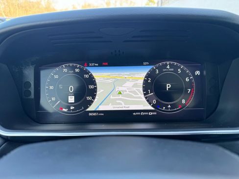 Used 2021 Land Rover Range Rover Sport HSE Silver Edition image 8