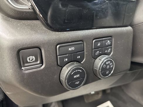 Used 2024 Chevrolet Silverado 1500 LTZ w/ LTZ Convenience Package II AWD/4WD image 23