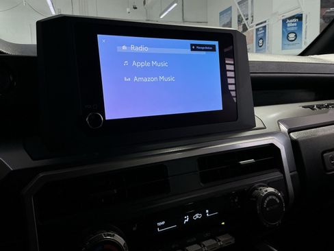 Used 2025 Toyota Tacoma SR5 AWD/4WD image 19