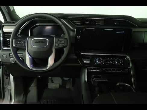 Used 2024 GMC Sierra 1500 Denali w/ Technology Package AWD/4WD image 37