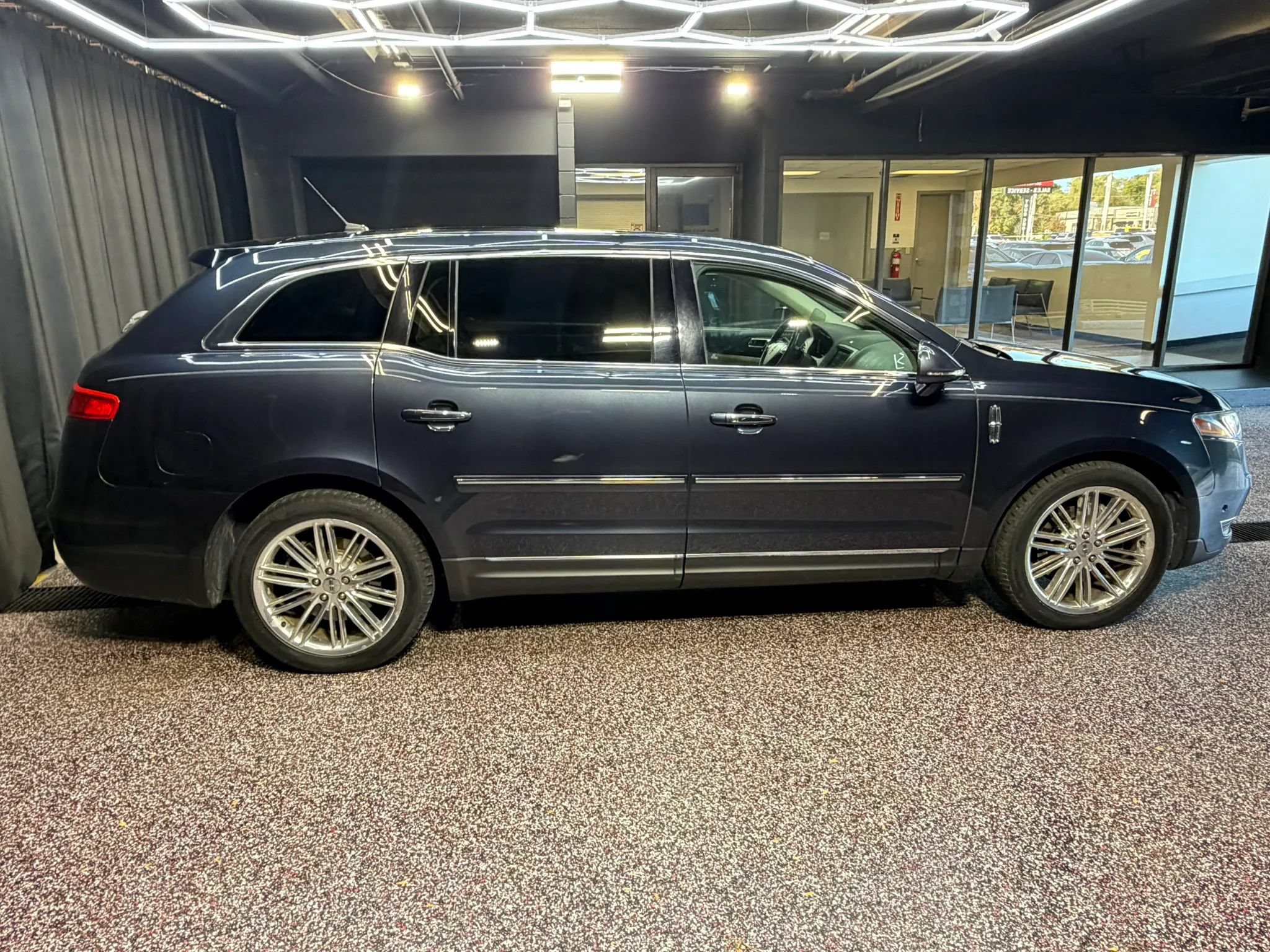 Used 2014 Lincoln MKT AWD w/ Equipment Group 201A image 9