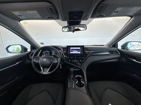 Used 2024 Toyota Camry LE FWD image 10