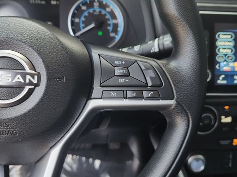 Used 2025 Nissan Leaf S FWD image 26