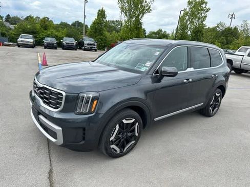 Used 2023 Kia Telluride S AWD/4WD image 14