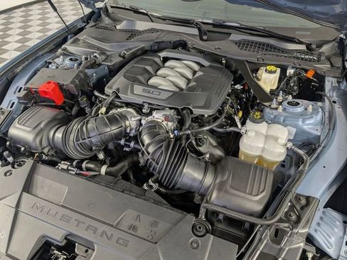 Used 2025 Ford Mustang GT Premium RWD image 30