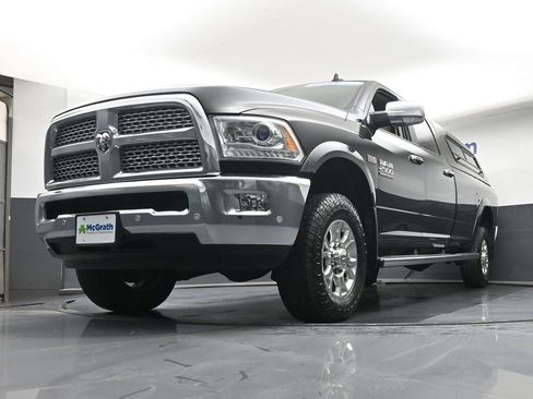 Used 2018 RAM 2500 Laramie w/ Convenience Group AWD/4WD image 6