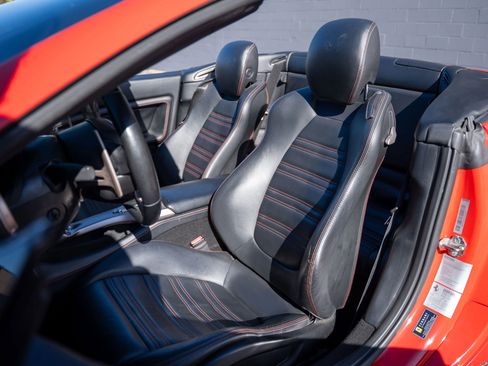 Used 2013 Ferrari California Convertible 2D image 3