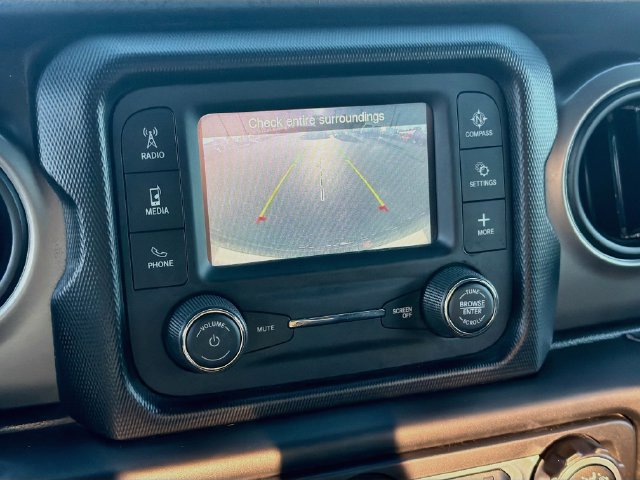Used 2019 Jeep Wrangler Sport AWD/4WD image 14