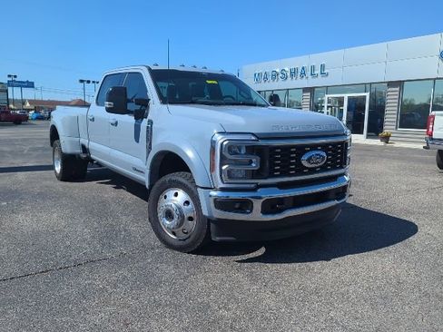 Used 2026 Ford F450 Lariat AWD/4WD image 2