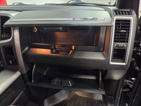 Used 2017 RAM 3500 Laramie Longhorn image 41