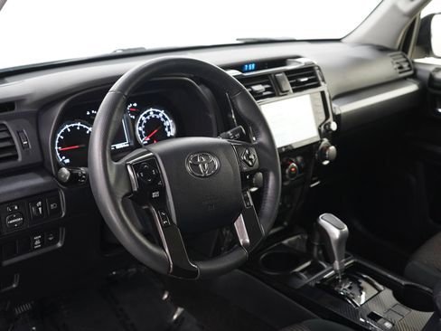 Used 2024 Toyota 4Runner TRD Off-Road AWD/4WD image 22