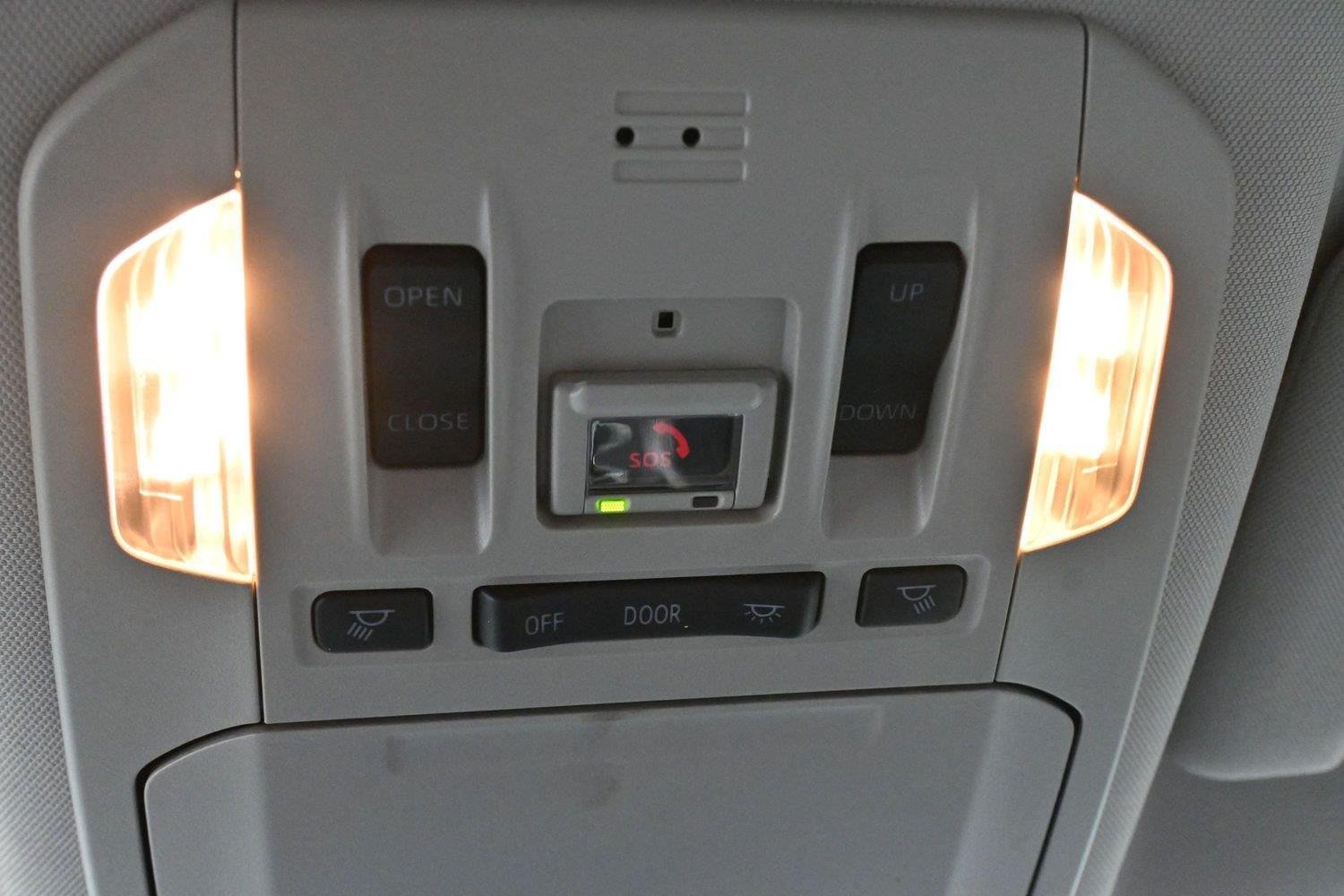 Used 2022 Toyota Highlander XLE FWD image 28