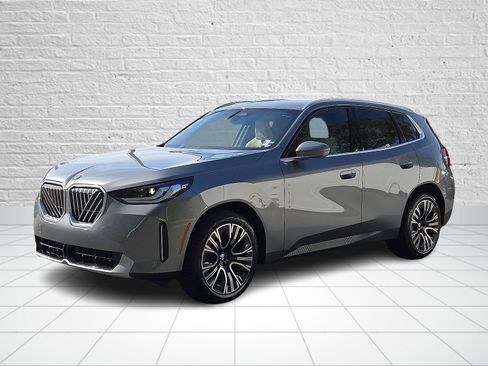 Used 2026 BMW X3 xDrive30 w/ Convenience Package image 2