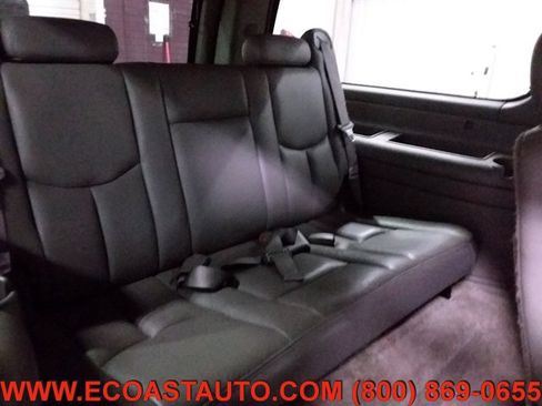 Used 2003 Cadillac Escalade ESV AWD w/ Marketing Vehicle Package image 17