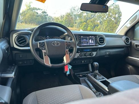 Used 2022 Toyota Tacoma SR5 image 11