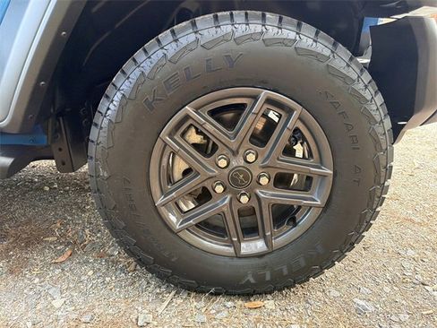 Used 2024 Jeep Wrangler Sport S image 14