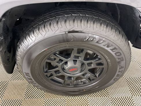 Certified 2023 Toyota 4Runner SR5 Premium w/ Moonroof Package AWD/4WD image 11