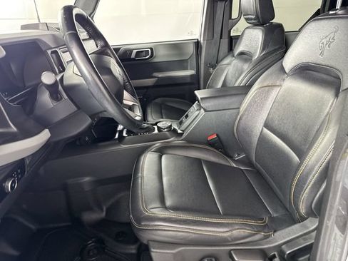 Used 2023 Ford Bronco Badlands AWD/4WD image 5