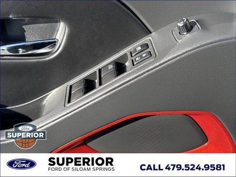 Used 2025 Nissan Frontier PRO-4X image 17