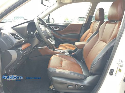 Used 2023 Subaru Forester Touring AWD/4WD image 9