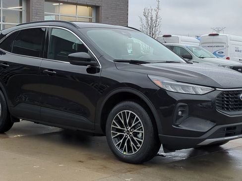 New 2026 Ford Escape SE image 7
