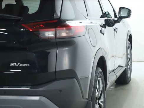 Used 2021 Nissan Rogue SV w/ Premium Package image 47