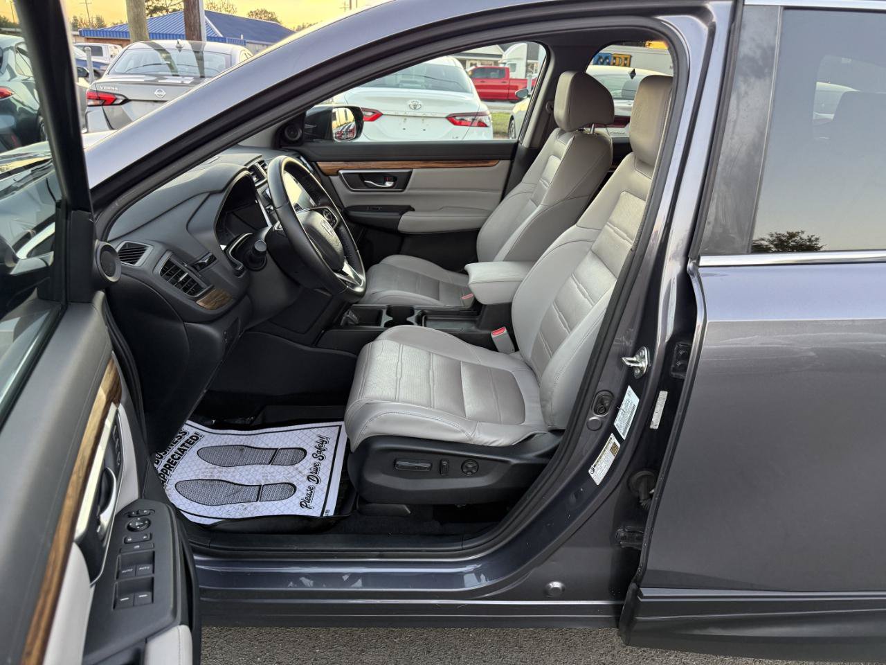 Used 2017 Honda CR-V EX-L image 8