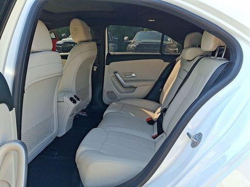 Used 2019 Mercedes-Benz A 220 image 26