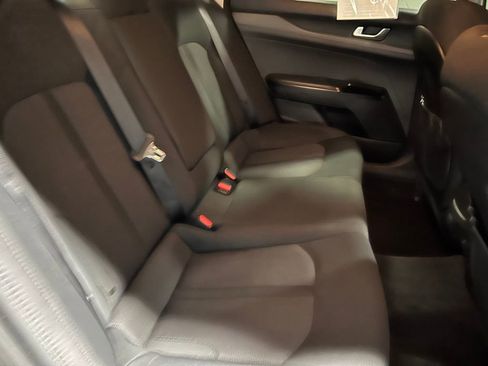 Used 2022 Kia K5 LXS image 11