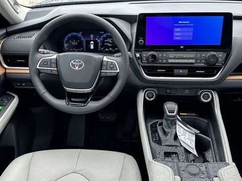 New 2026 Toyota Grand Highlander Limited image 11